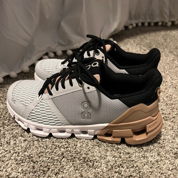 on cloudflyer rose brown